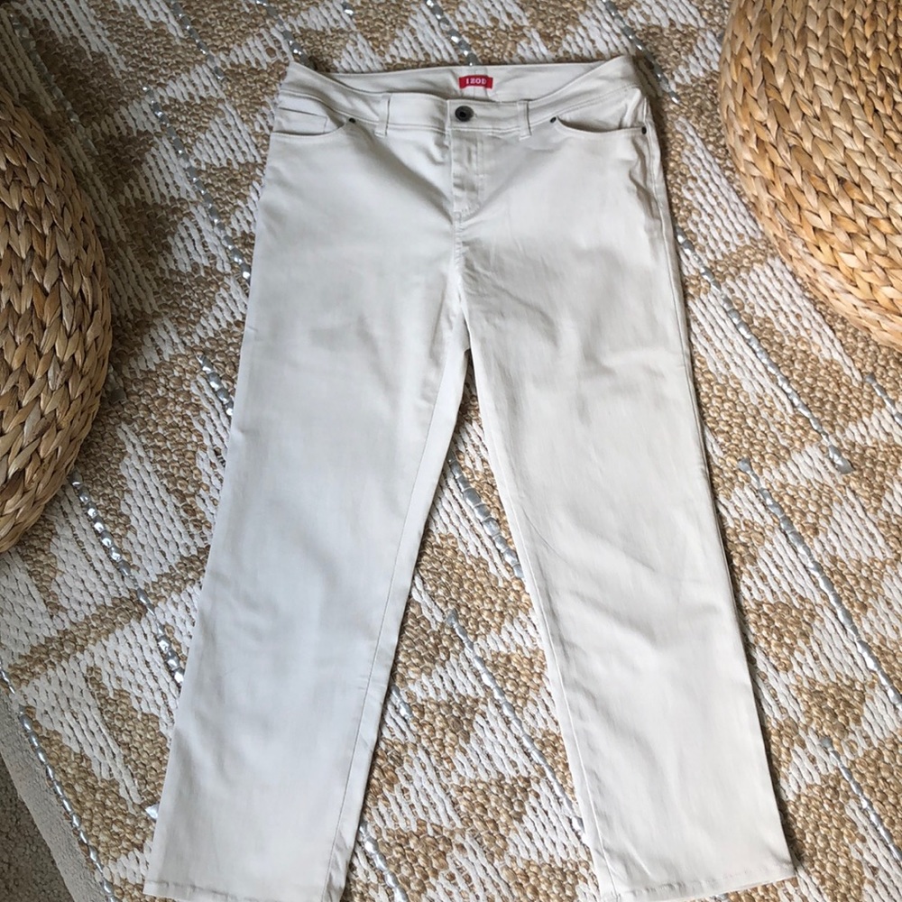 IZOD  CROP JEANS REALLY STRETCH. - Picture 2 of 8